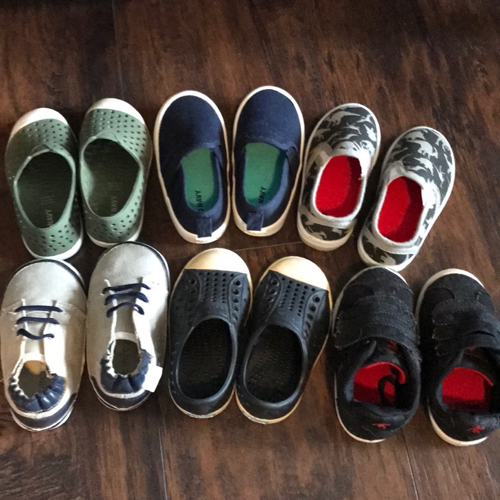 Toddler boys shoe lot (size 5)
